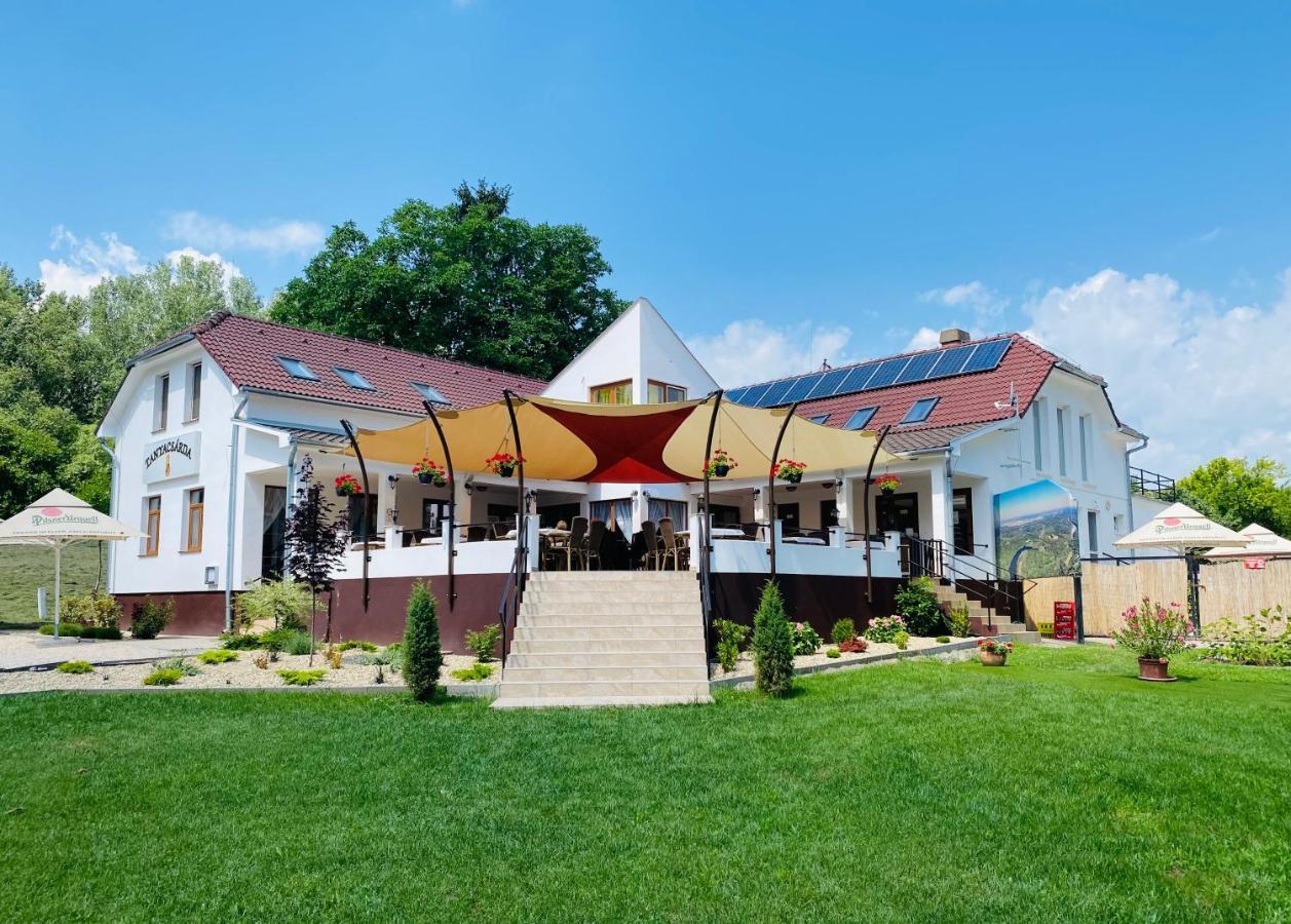 バヤ Tanyacsarda Panzio Bed & Breakfast エクステリア 写真